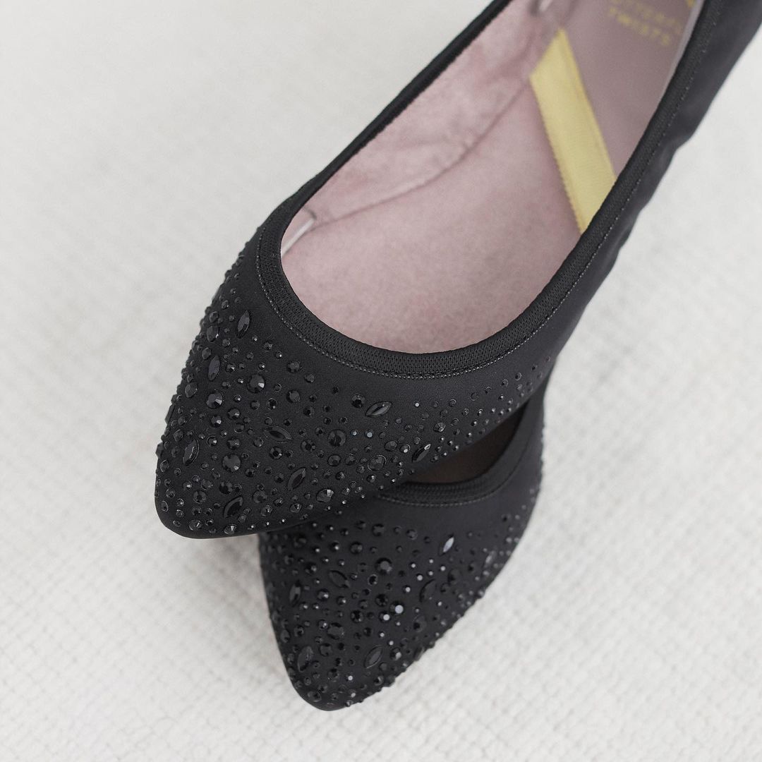 JANEY BLACK CRYSTALS SS23